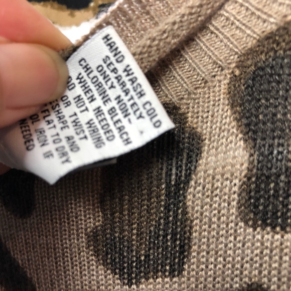 Carmen Marc Valvo Animal Print Sweater Dress - Picture 5 of 6